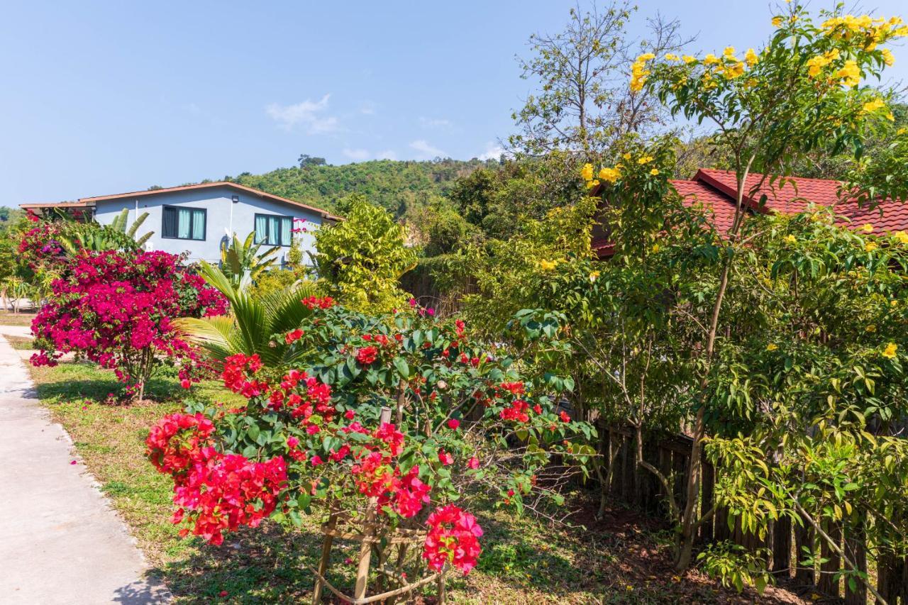 Dansavanh Namngum Resort Ban Keun Exterior photo